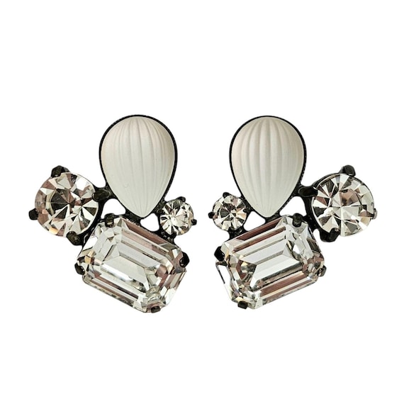 Butler & Wilson Ribbed Frosted Pear Emerald Cut Clear Rhinestone Earrings Signed