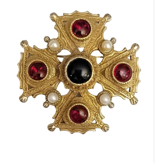Gold Tone Red, Black Buff Top Glass Cab Faux Pearl Maltese Cross Brooch, M505