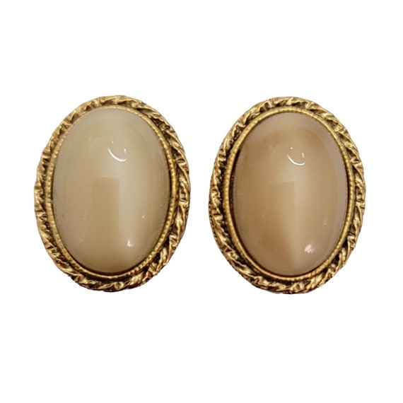 1928 Brand Oval Beige Pearly Glass Clip-On Earrings E309