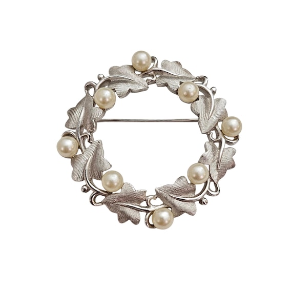 Trifari Crown Over T Faux Pearl Leaf Vine Brooch Linen Finish Pin Signed, J351