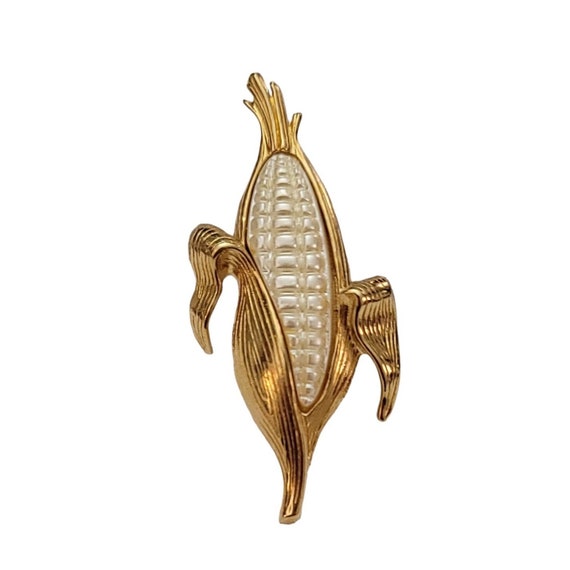 Gold Tone White Ear of Corn Lapel Pin K865