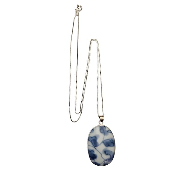Sterling Blue White Antique Chinese Porcelain Pottery Shard Pendant J955