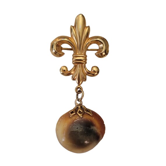 Gold Tone Fleur De Lis Bar With Operculum Eye Shell Dangle Brooch Pin E816