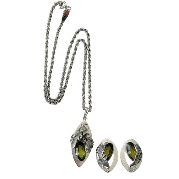 Whiting & Davis Silver Tone Green Faceted Open Back Rhinestone Feather Oval Clip On Earrings, Necklace Set L8