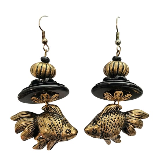Gold Tone Gilt Style Puffy Fish Hook Earrings J394