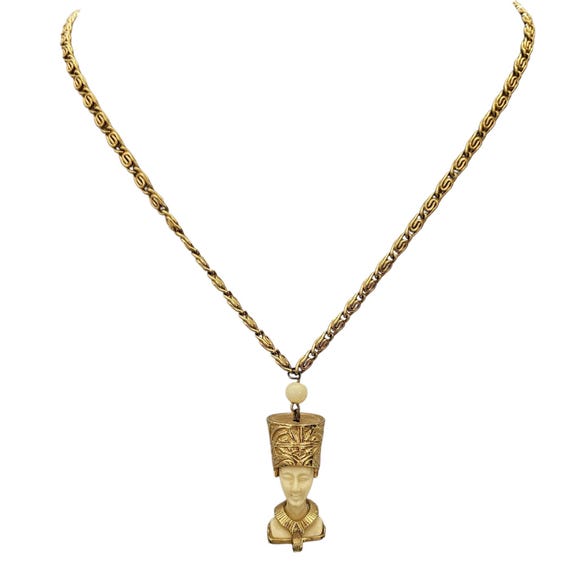 Gold Tone Vintage Egyptian Figural Nefertiti Lucite Pendant Necklace Chain L960
