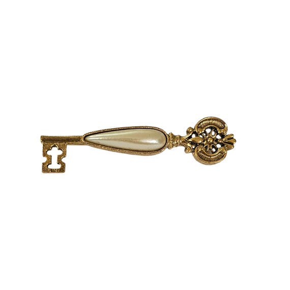 1928 Brand Gold Tone Faux Pearl Skeleton Key Brooch Pin L263