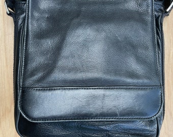 Vintage Wilson's Black Cross Body Purse