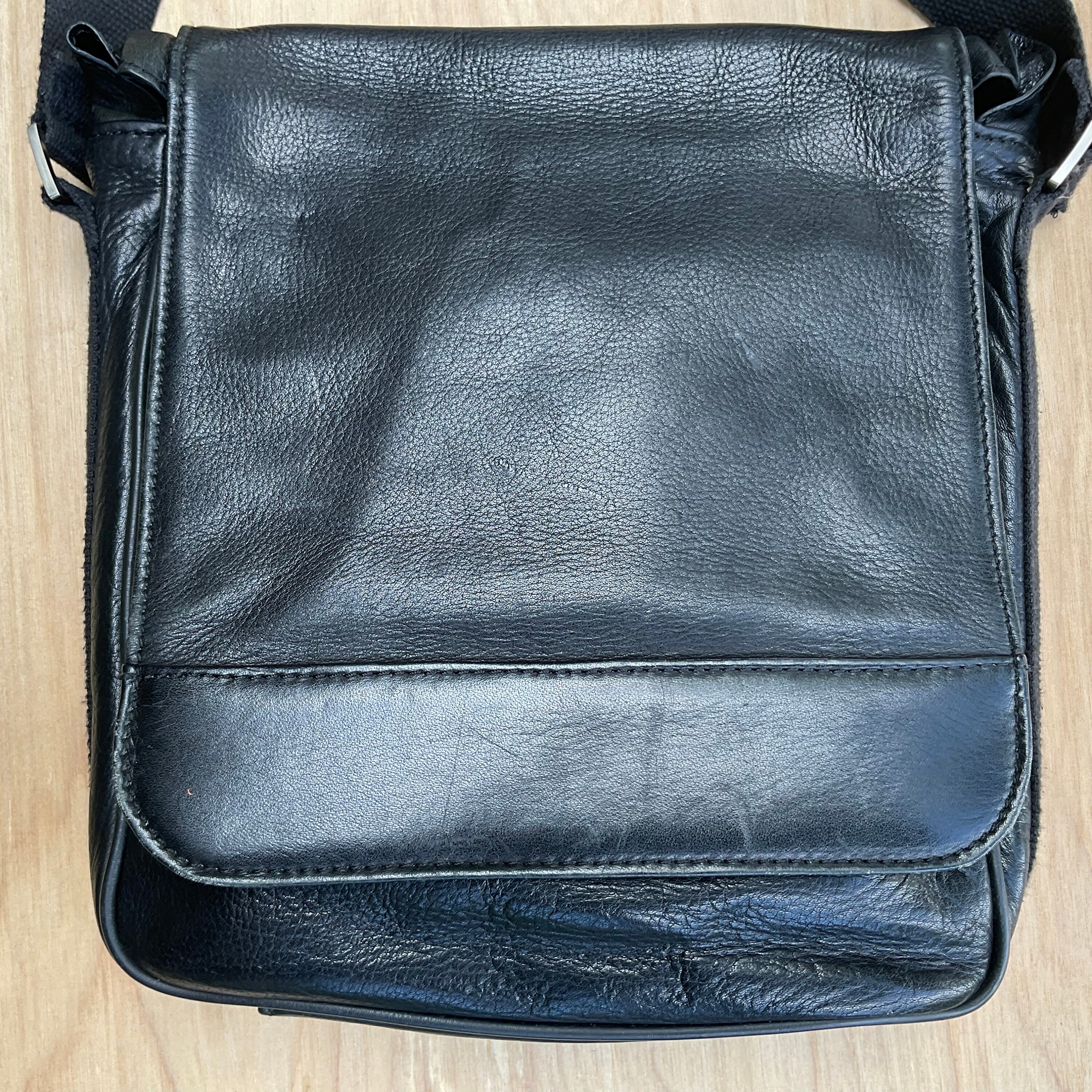 Acheter Kate Spade New York - Knott Mini sac à main supérieur en cuir