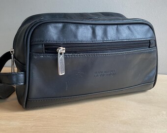 Kenneth Cole Reaction Toiletries Bag