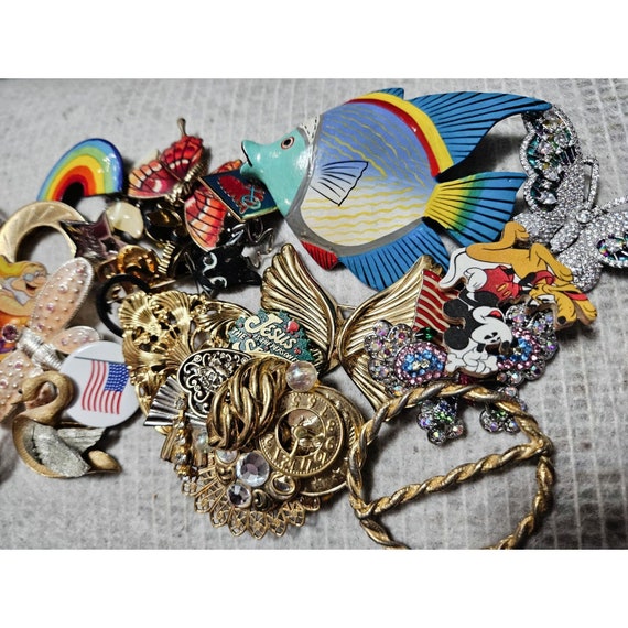 Vintage Brooch and Pin Lot - image 2