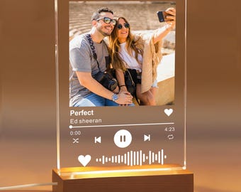 Personalised Spotify Plaque with Photo & LED - Custom Music Song Gift for Him/Her, Boyfriend/Girlfriend, Parents - Birthday, Christmas Gifts