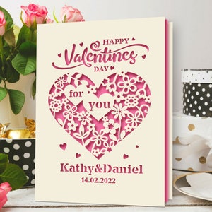 Tarjeta personalizada de San Valentín para novia. Regalos personalizados para ella y para él. Regalo personalizado con cualquier nombre. Papel cortado a láser con sobre.