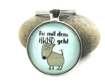 Dog keychain, bulldog motif keyring, dog mom, dog picture bag charm, dog decoration, gift for dog owner