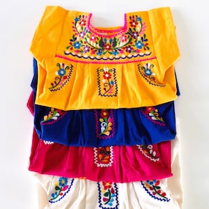 Mexican Baby/Toddler/Girl Dress Embroidered Handmade Different Sizes Tunic Style Hot Pink, Yellow, Royal Blue and Beige imagem 9