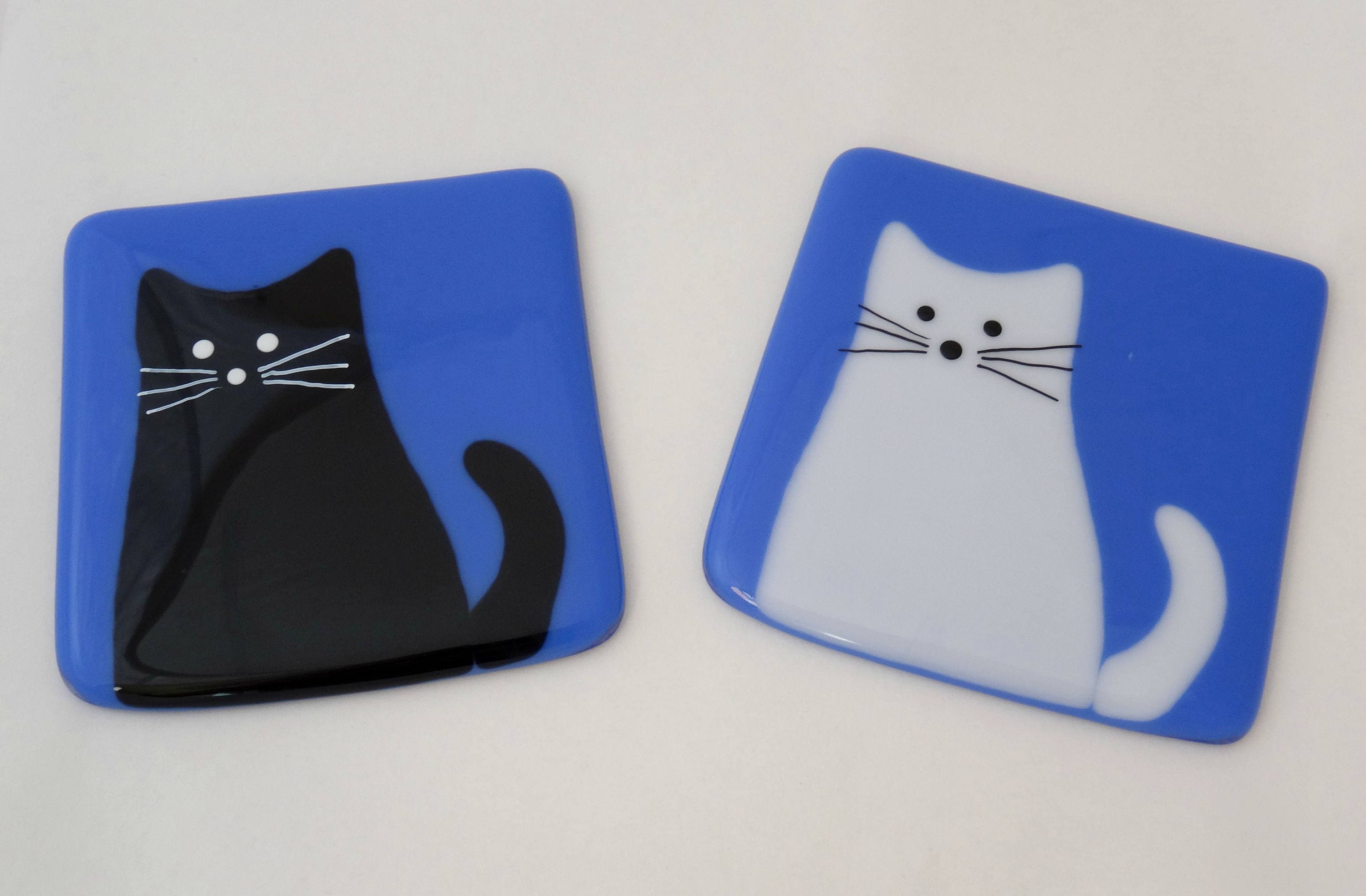 Cat coaster, fused glass coaster, fused glass cat, gift for her, stained glass art, black cat decoration, cat lady gift, Halloween gift