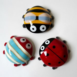 Fused glass bugs, ladybird, bumblebee, bee, beetle, garden ornament, ladybug gift, figurine, bug decoration, gift for her, housewarming gift