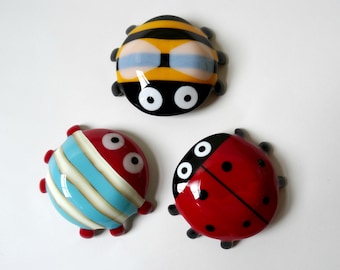 Fused glass bugs, ladybird, bumblebee, bee, beetle, garden ornament, ladybug gift, figurine, bug decoration, gift for her, housewarming gift