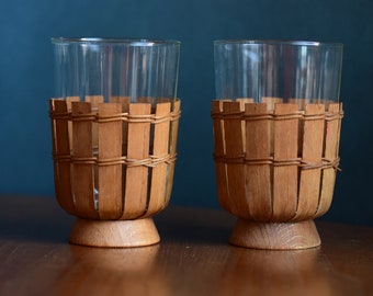 Set von 2 Boho Teegläsern mit Haltern aus Holz, Vintage Teegläser, Jenaer Glas, Made in Germany