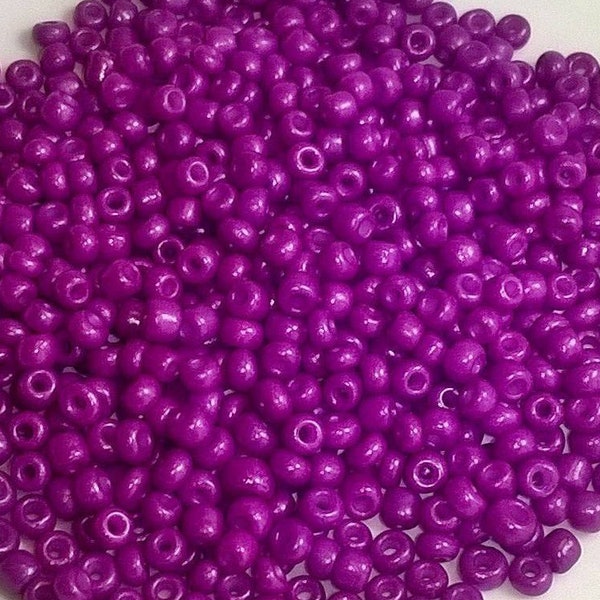 Rocailles - Seedbeads - Glasperlen - 6/0  4mm - Cassis