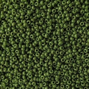 Miyuki Rocailles - Seedbeads - 11/0 2 mm - opaque avocado green