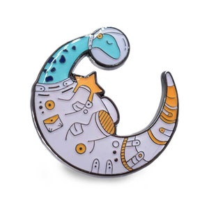 Astronaut enamel pin, Dinosaur pin, Space pin, Space lover, Space animal, Space helmet pin, Dino lapel pin, Space pin, Space suit