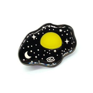 Space egg planet pin, Galaxy pin, Enamel pin, Space enamel pin, Space lover, Fried egg pin, Space lapel pin