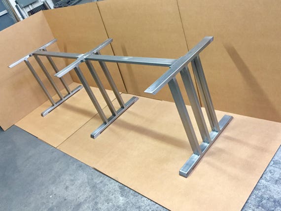 Metal conference 2024 table legs