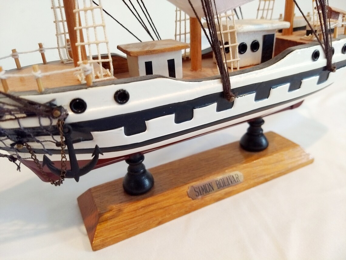 Lot of Eight 8 the Heritage Mint, Ltd. Tall Ships of the World