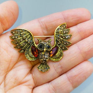 Owl Brooch, Bird brooch pin, Rhinestone owl broach, Brown Owl Brooch, elegant