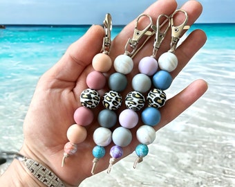 Silicone and Wood Beaded Key Charm  Keychain with Clip/Summer Colors Leopard Beaded Keychain/Car Keychain/Gift for Grandma /Backpack Charm