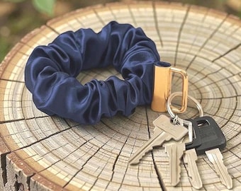 Llavero de rasca y gana de satén, ideal como regalo para el cumpleaños de mamá, llavero de leopardo, pulsera de cuentas de silicona, llavero personalizado con manos libres.