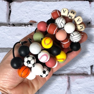 Sport Mama Charms für Bogg Bags / Kaffeetassen Charms / Silikon Bead Taschenzubehör / Strand Tote Dekorationen / Rucksack Charms für Fussball Mama