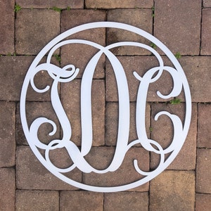 12" or 18" Wooden Vine Monogram Circle Plaque. 1/8" Baltic Birch Custom Wood. 3 Initial Hanging Wall Plaque. Baby Shower Wedding Gift