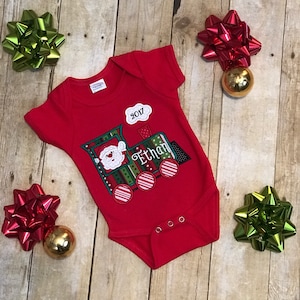 Bebé niño Navidad Monogrammed Baby Bodysuit, Bebé Niño Traje de Navidad, Bebé Ducha Regalo, Personalizado 1st Navidad, Bebé Primera Navidad