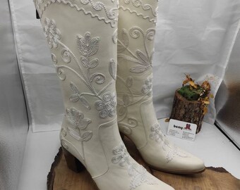 custom embroidered cowboy boots