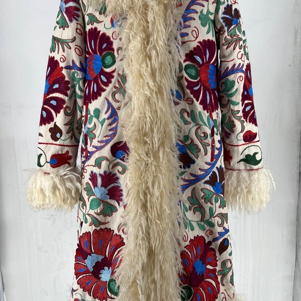 Shearling Coat, Vintage Coat, Penny Lane, Suzani Coat, Fur Coat, Almost Famous 1970s, Afgan Coat, Embroidery Floral Pattern, Unique Coat