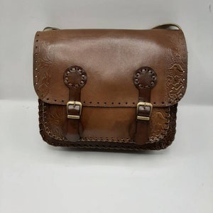 Handmade Leather Crossbody Bag: Everyday Messenger Bag