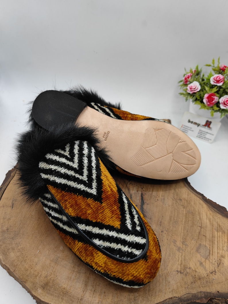 Mocasines de terciopelo Ikat para hombre hechos a mano: pantuflas étnicas de piel imagen 3