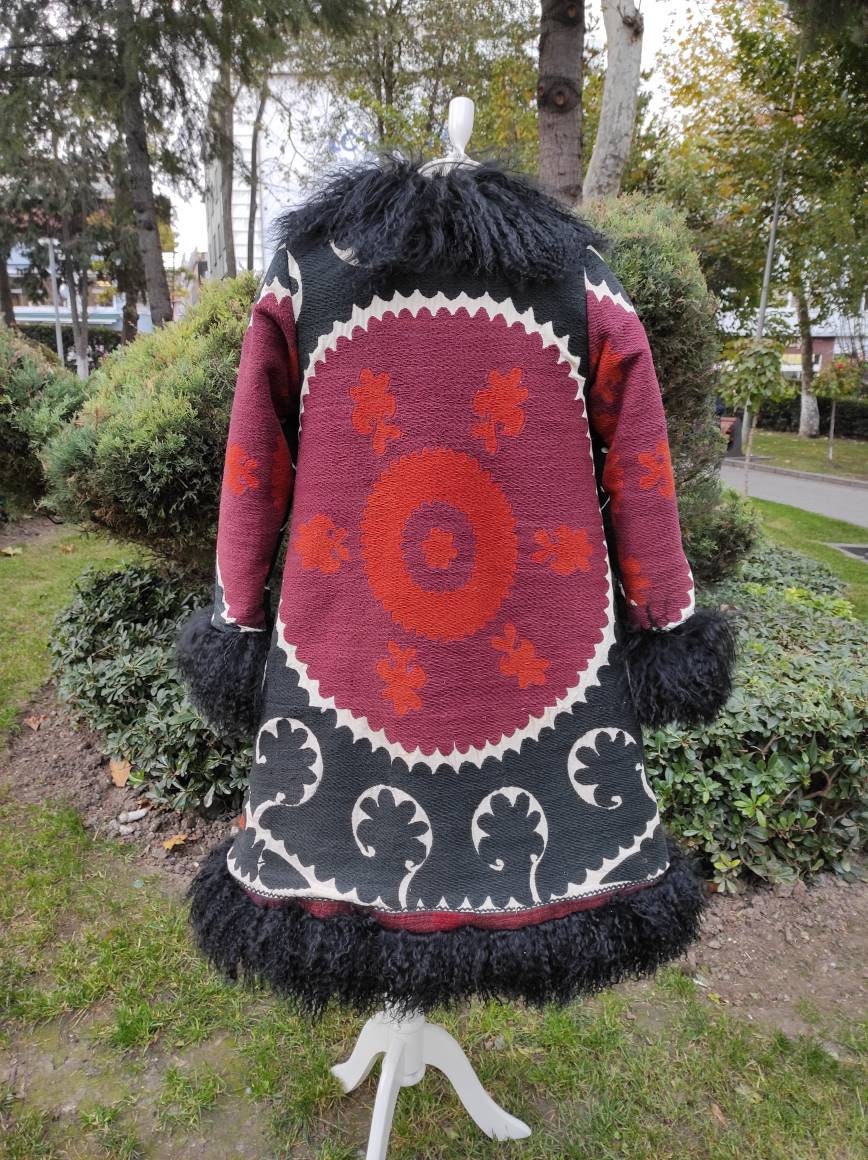 ヴィンテージシアリングスザニコート：ハンドメイドのアフガン風刺繍