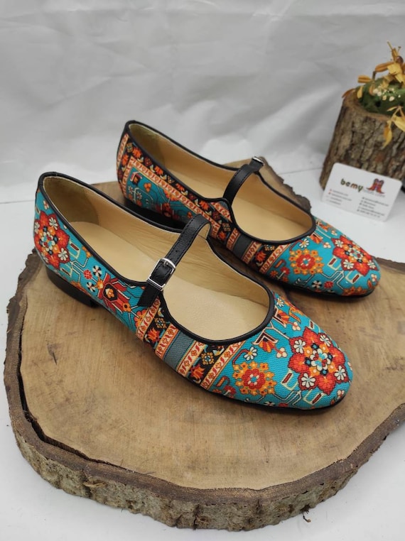 Scarpe da donna di Mary Jane scarpe con cintura con fibbia in vera pelle scarpe da donna sandali con motivi etnici sandali piatti scarpe vintage per lei Etsy Italia