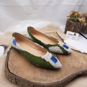 Vintage Ikat Leather Flats: Handmade Pointed Toe Shoes