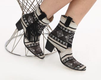 Handgemachte Gobelin Cowboy Boots: Fransen Echtleder Booties