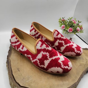 Handmade Ikat Loafers: Women&#39;s Boho Leather Sole Sandals