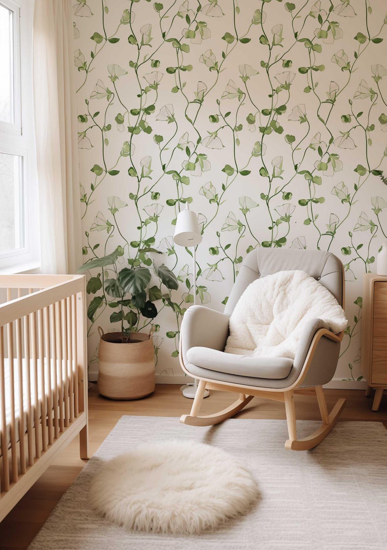 Refresh your space with delicate sweet pea flower wallpaper, perfect for living rooms and bedrooms.