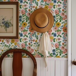Fresh and lively wallpaper with a bold rose garden pattern, offering a vibrant and uplifting touch to your home decor.