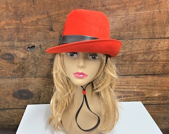 Vintage Orange/Red Wool Felt Hat with Brown Vinyl Sash, By Henry Pollack, Women&#39;s Orange/Red Wool Hat, Vintage Cloche Hat, Red Cloche Hat