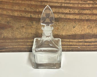 Vintage Art Deco Perfume Bottle, Vintage Cut Glass Bottle, Glass Topper, Vanity Perfume Bottle, Vanity Decor, Decorative Perfume Bottle