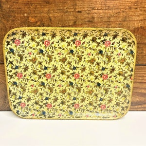 Vintage Pretty Floral Paper Mache Tray, Made in Japan, Floral Vanity Tray, Vintage Floral Serving Tray, Vintage Paper Mache Tray
