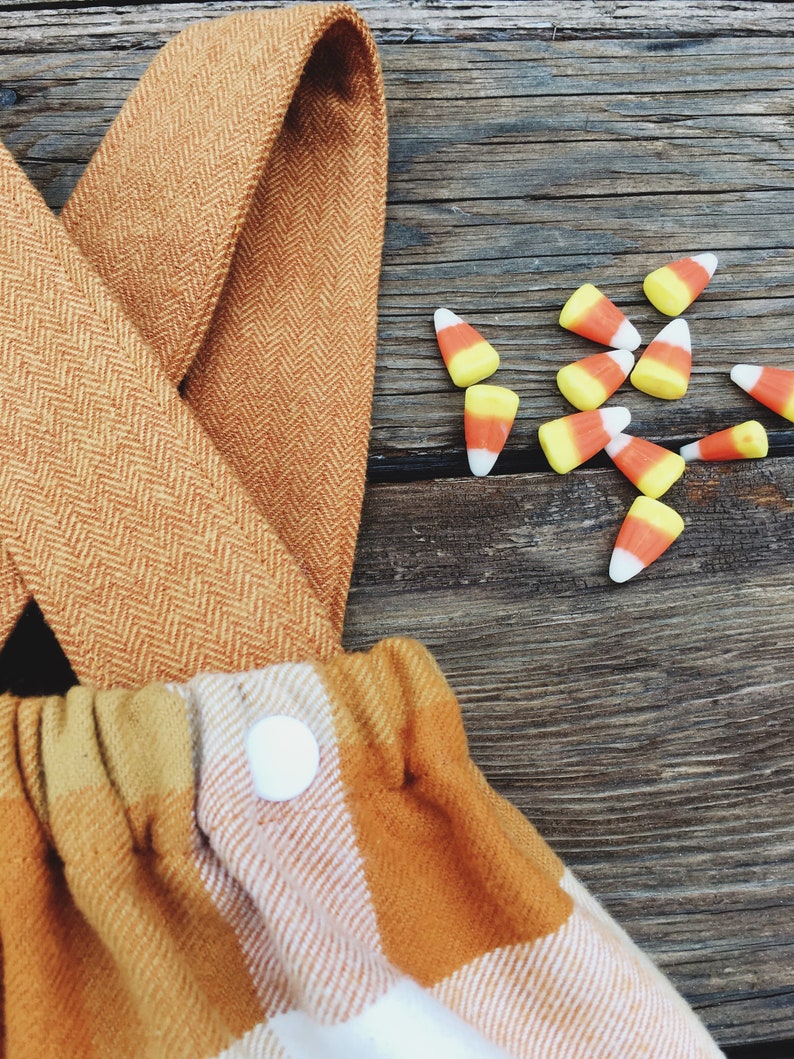 Jupe d'automne à carreaux pour fille avec bretelles réglables, tenue d'automne pour tout-petit, robe d'action de grâce à carreaux orange citrouille image 6